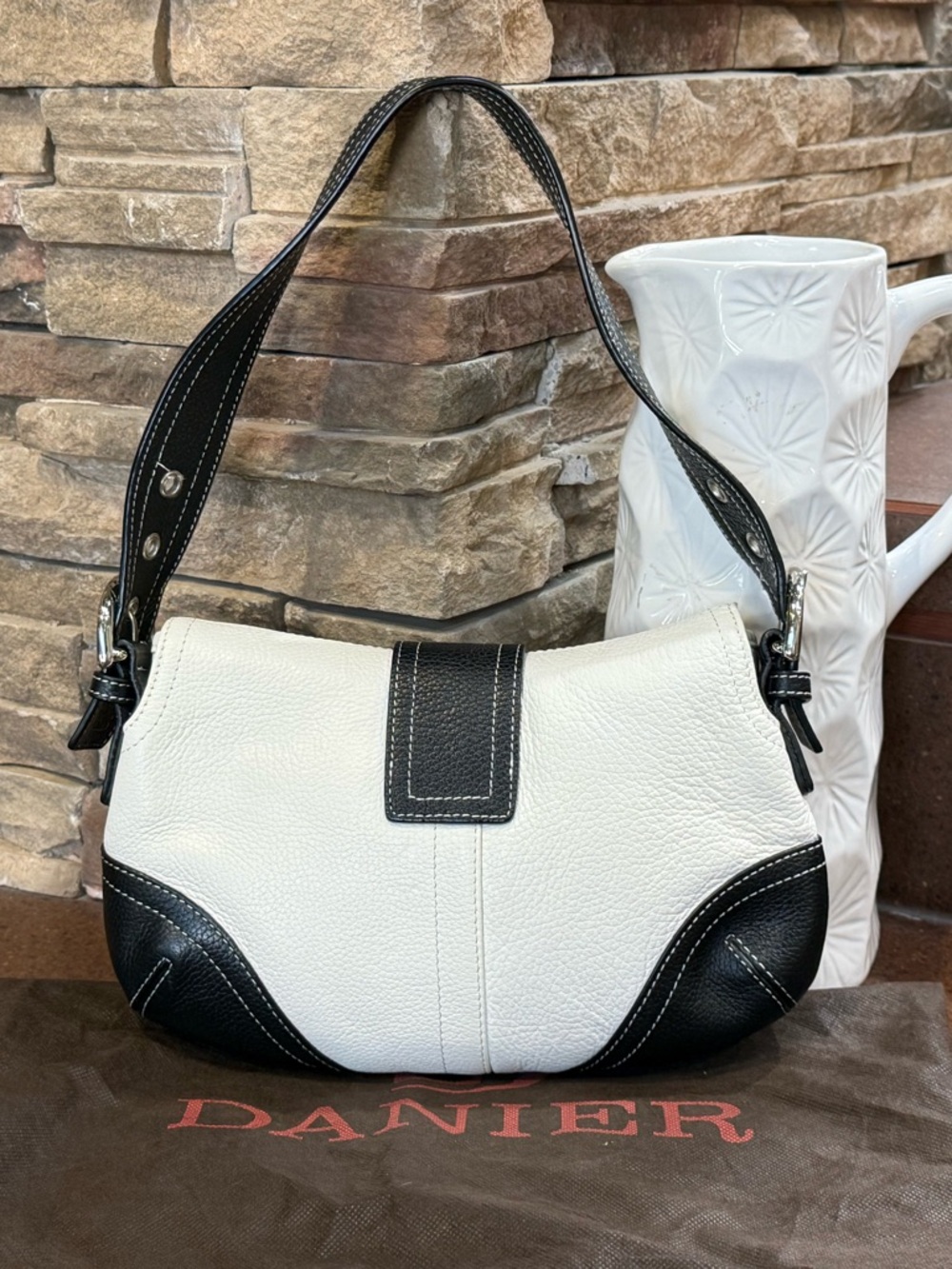 Danier Black & Cream Leather Buckle Shoulder Bag - Picture 2 of 4